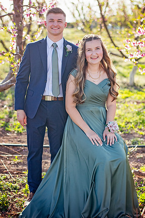 Fruitland_Prom4.13.24-2.jpg
