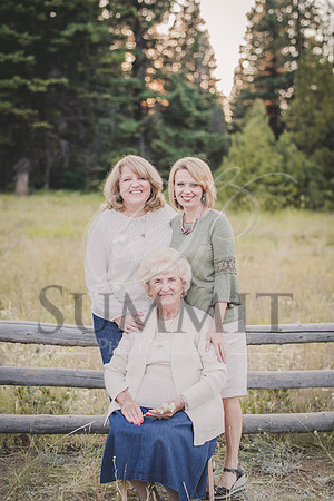Holland Reunion July 2017-37.jpg
