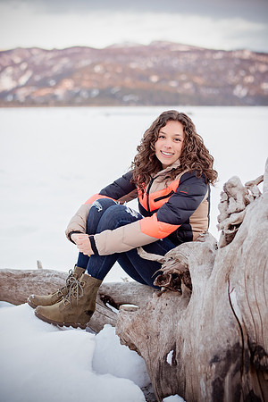 Riley_Senior_04.05.22-90-Edit.jpg