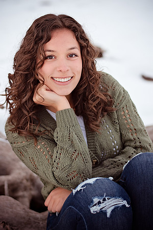 Riley_Senior_04.05.22-178-Edit.jpg