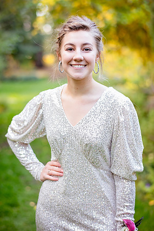 Homecoming_2021_RileysGroup-7.jpg