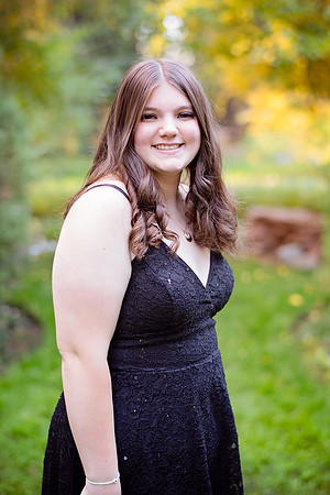 Homecoming_2021_RileysGroup-11.jpg