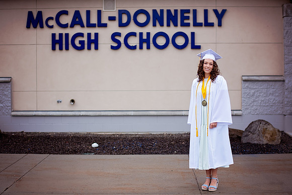 Riley_Graduation_06.04.22-11.jpg