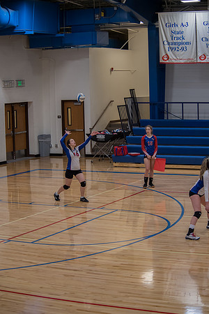 Riley_vball_2019_Seasons-10.jpg