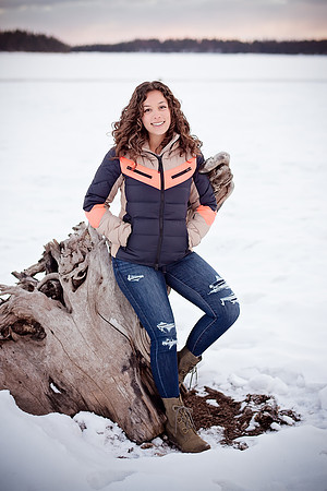 Riley_Senior_04.05.22-100-Edit.jpg