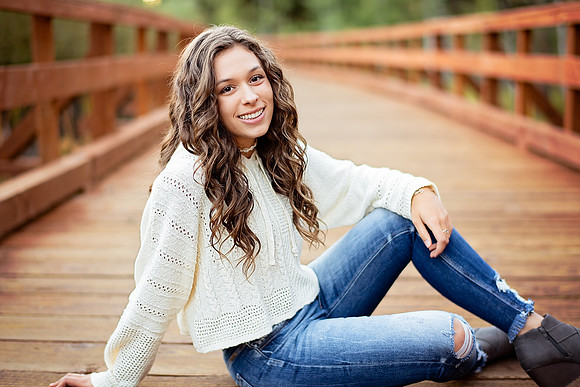 Riley_Senior_09.14.21-1042-Edit.jpg