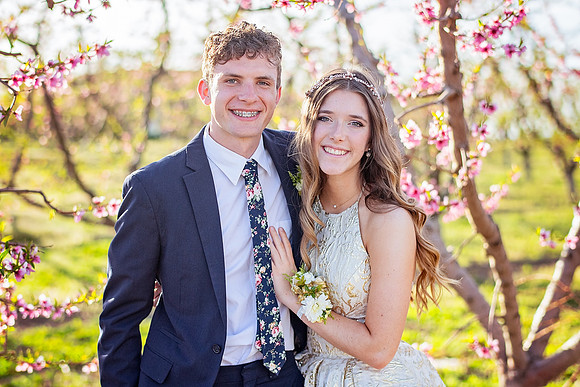Fruitland_Prom4.13.24-10.jpg