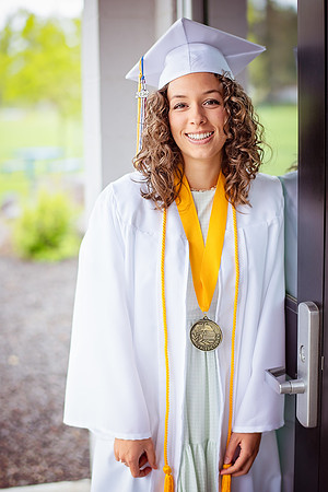 Riley_Graduation_06.04.22-10.jpg